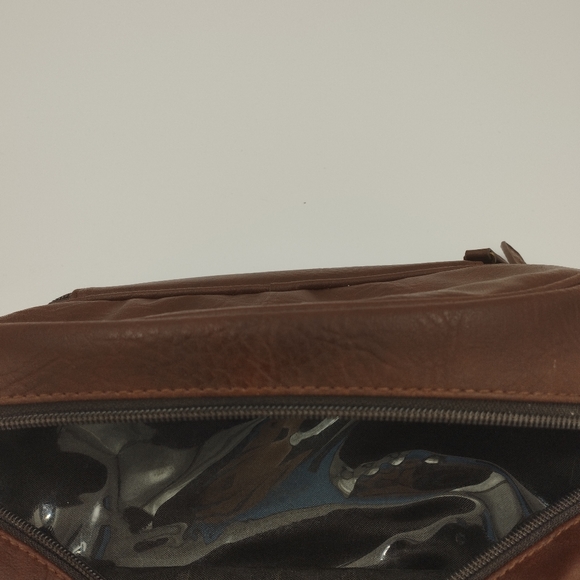 Penguin Travel kit faux leather - Picture 5 of 8